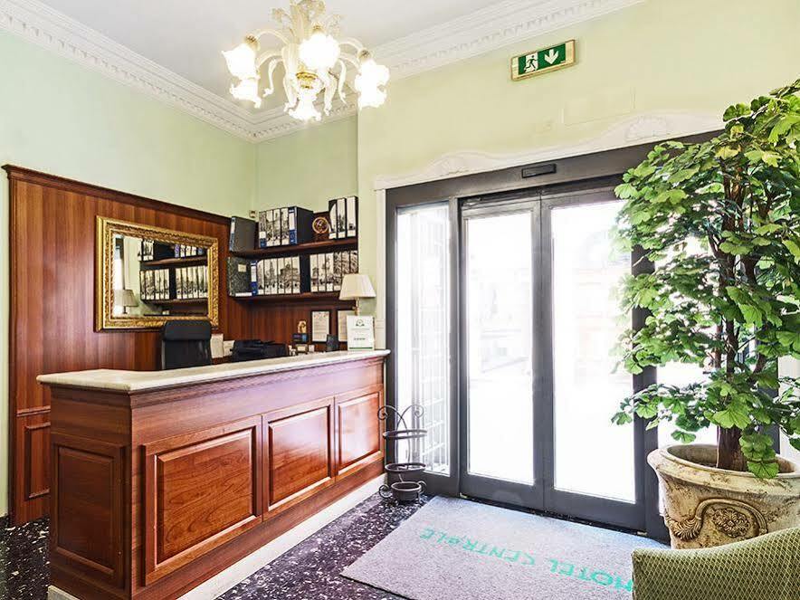 Hotel Palazzo Venere Roma Exterior foto